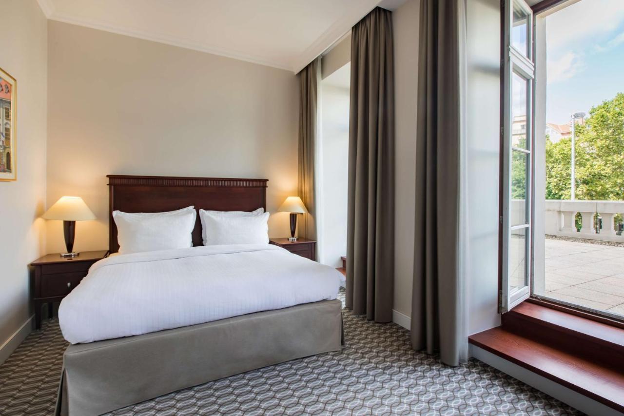 Radisson Blu Carlton Hotel, Bratislava Esterno foto