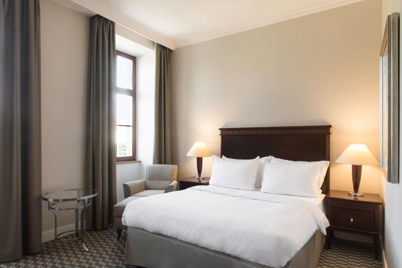 Radisson Blu Carlton Hotel, Bratislava Esterno foto