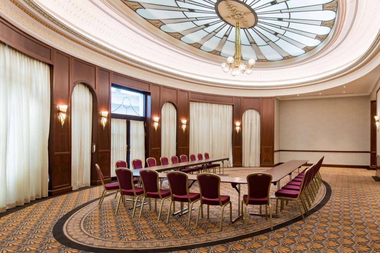 Radisson Blu Carlton Hotel, Bratislava Esterno foto
