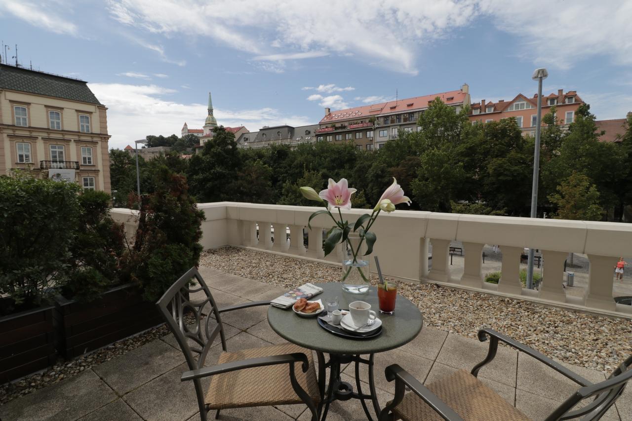 Radisson Blu Carlton Hotel, Bratislava Esterno foto