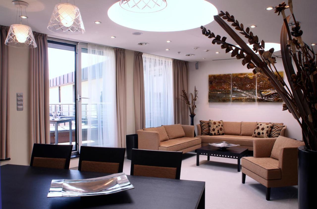 Radisson Blu Carlton Hotel, Bratislava Esterno foto