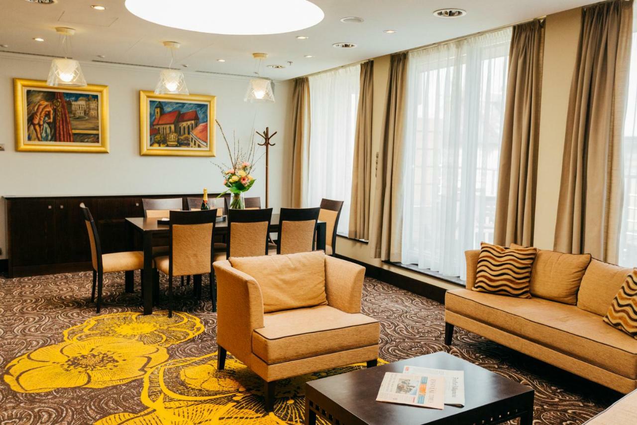 Radisson Blu Carlton Hotel, Bratislava Esterno foto