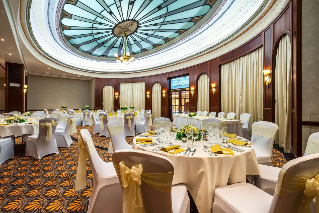 Radisson Blu Carlton Hotel, Bratislava Esterno foto