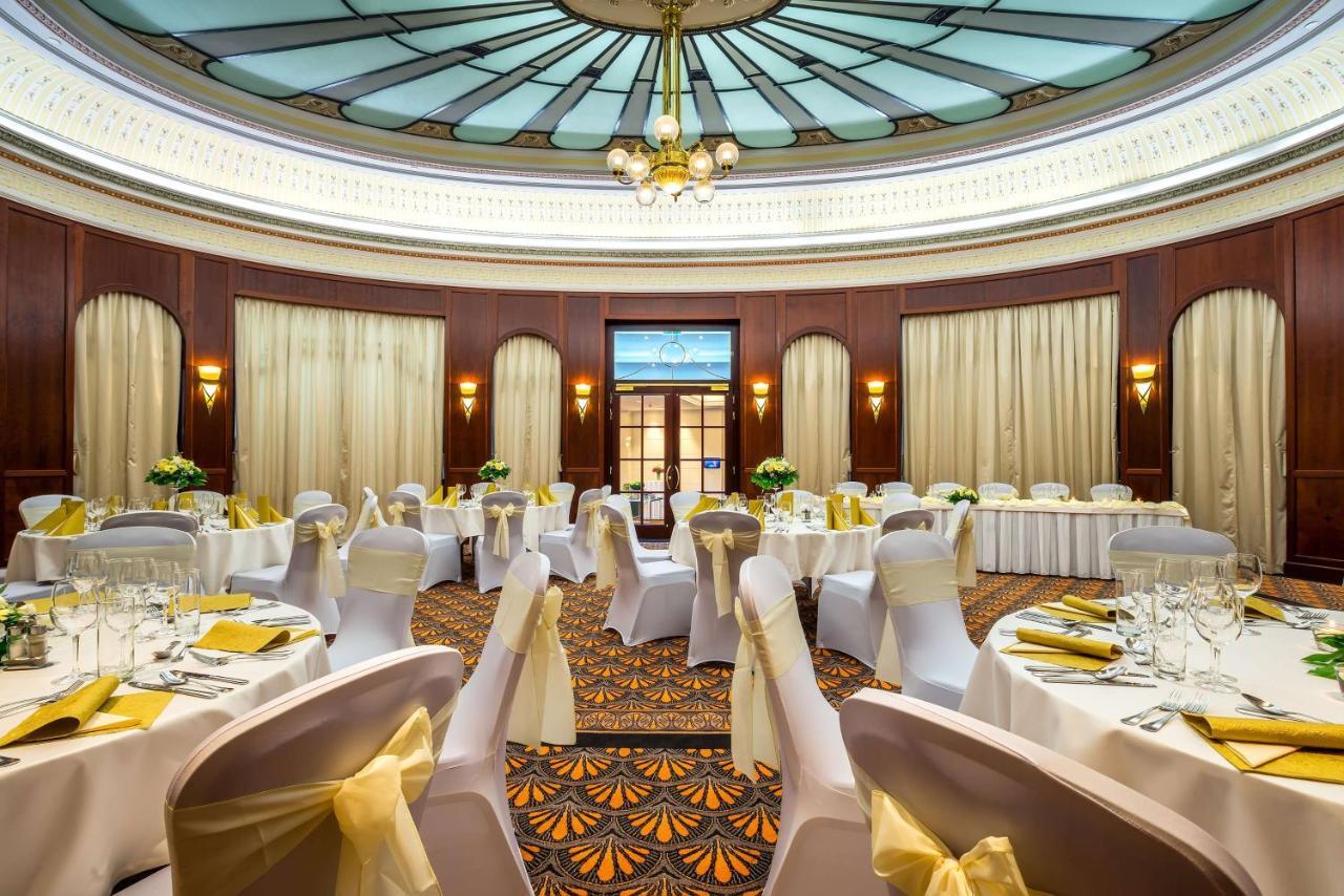 Radisson Blu Carlton Hotel, Bratislava Esterno foto