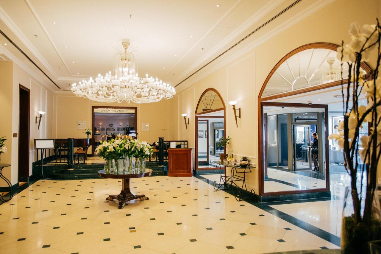 Radisson Blu Carlton Hotel, Bratislava Esterno foto